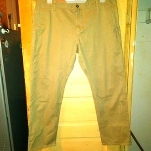 Dockers 38x30 Athletic Khaki Pants